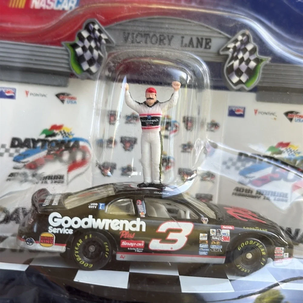Winners Circle Daytona 500 Dale Earnhardt Feb 15 1998 Diecast Car Action Figure